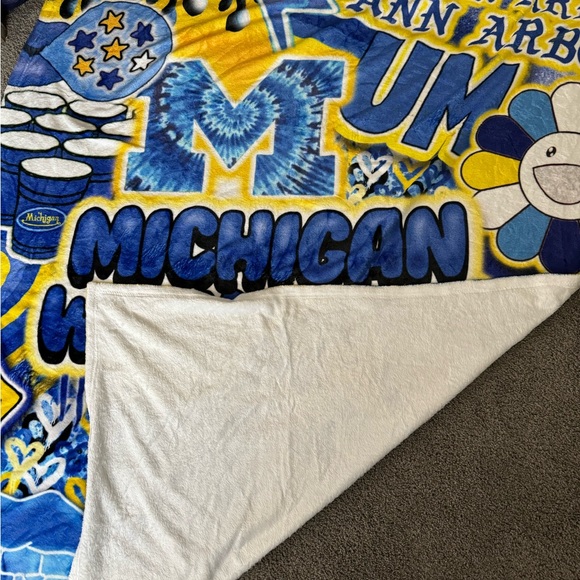The University of Michigan Blanket - Picture 2 of 2